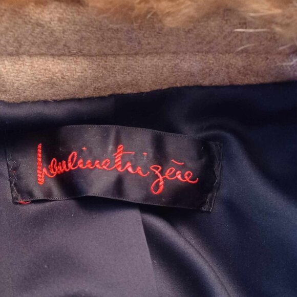 Rare Find! 1970s Vintage Pauline Trigere A Line Wool Coat Coyote Collar - Picture 15 of 16